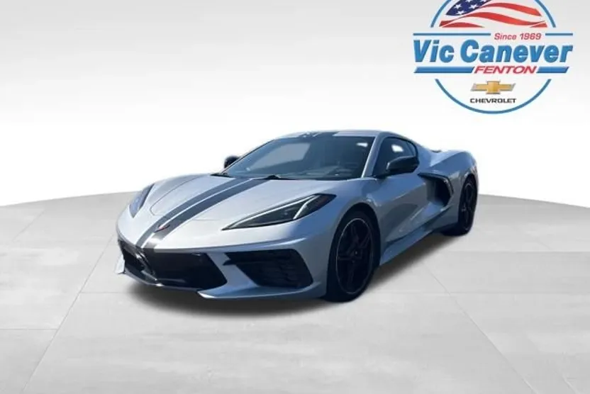 2020 Chevrolet Corvette Stingray 2LT photo 1