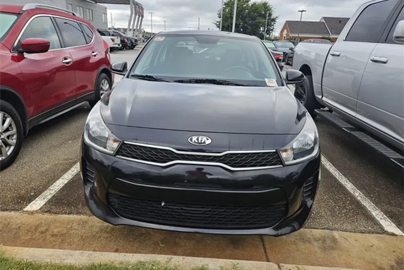 2019 Kia Rio S photo 1