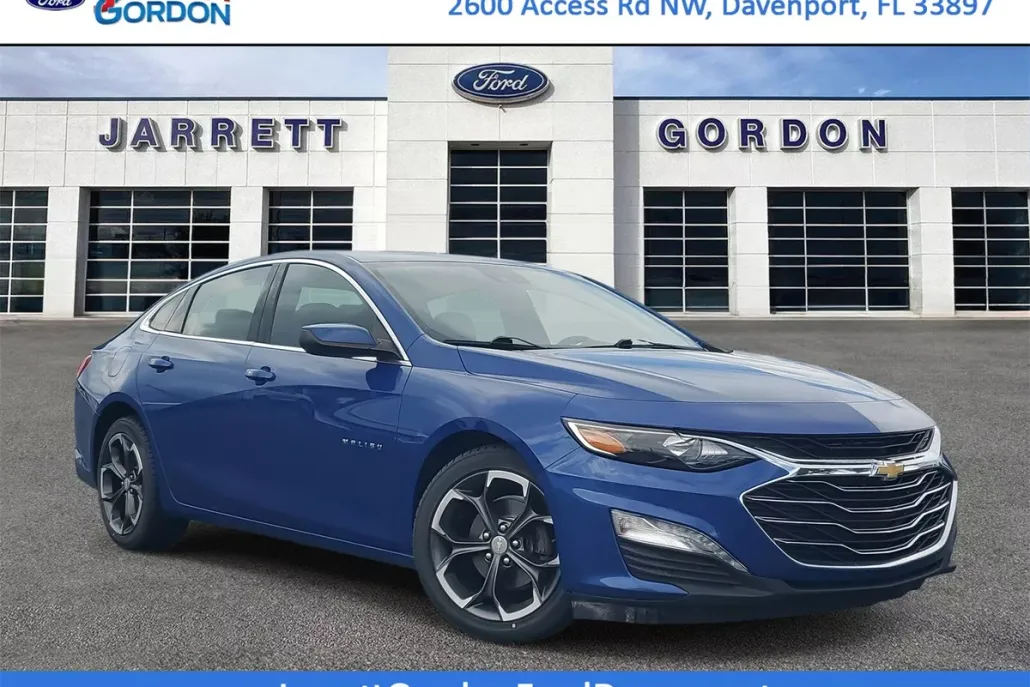 2023 Chevrolet Malibu 1LT photo 1