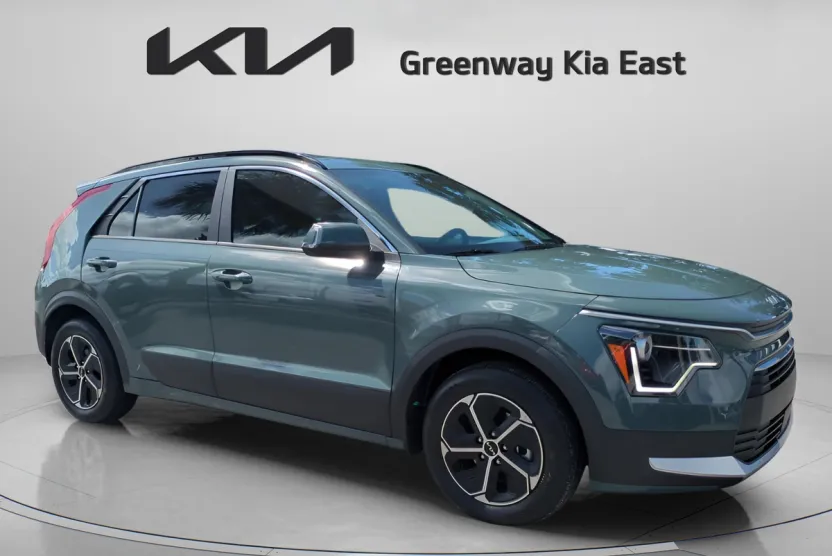 2023 Kia Niro EX photo 1