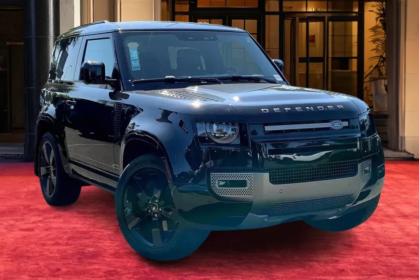 2025 Land Rover Defender 90 X-Dynamic SE photo 1