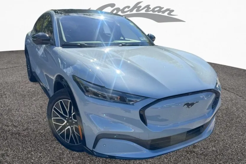 2024 Ford Mustang Mach-E Premium photo 1