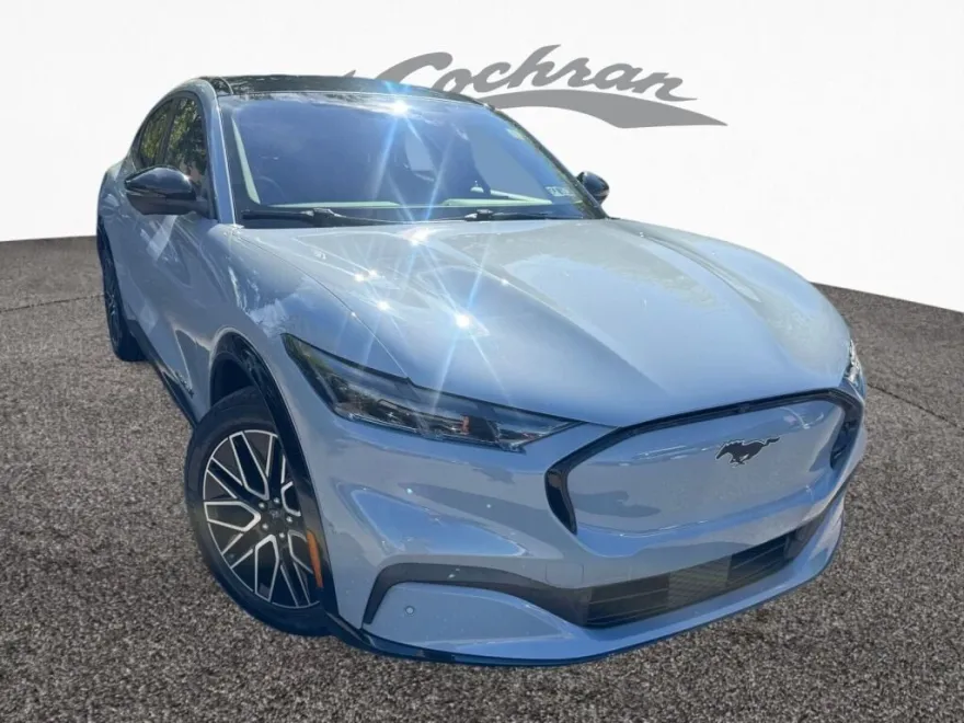 2024 Ford Mustang Mach-E Premium photo 1