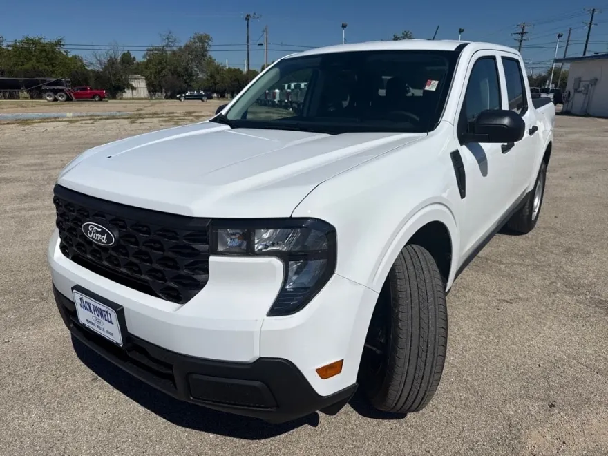 2025 Ford Maverick XL photo 1