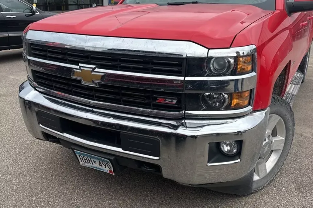 2017 Chevrolet Silverado 2500HD LT photo 1