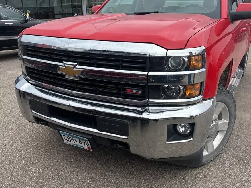 2017 Chevrolet Silverado 2500HD LT photo 1