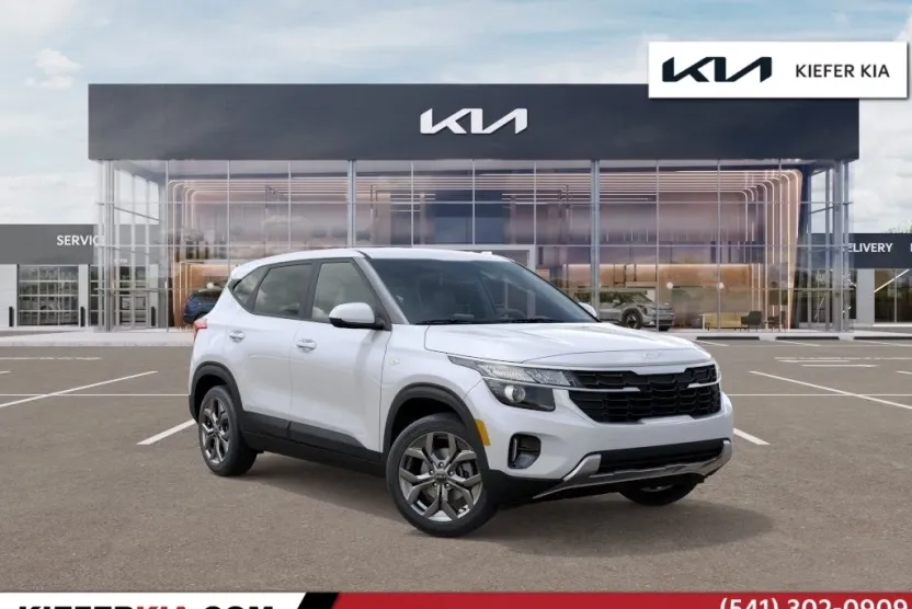 2026 Kia Seltos LX photo 1