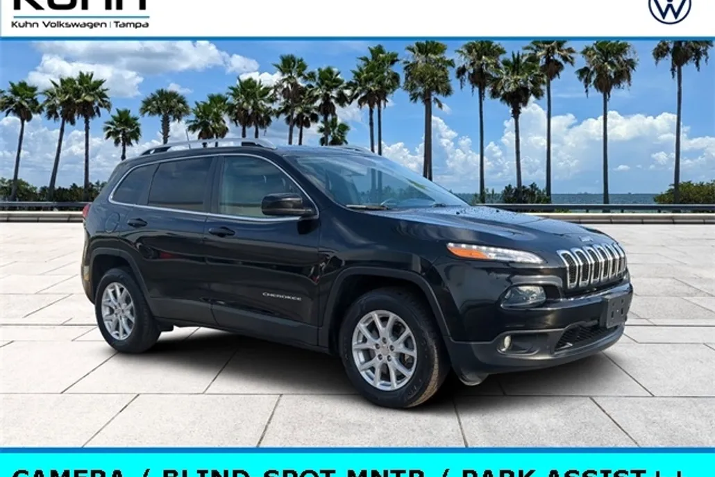 2018 Jeep Cherokee Latitude photo 1