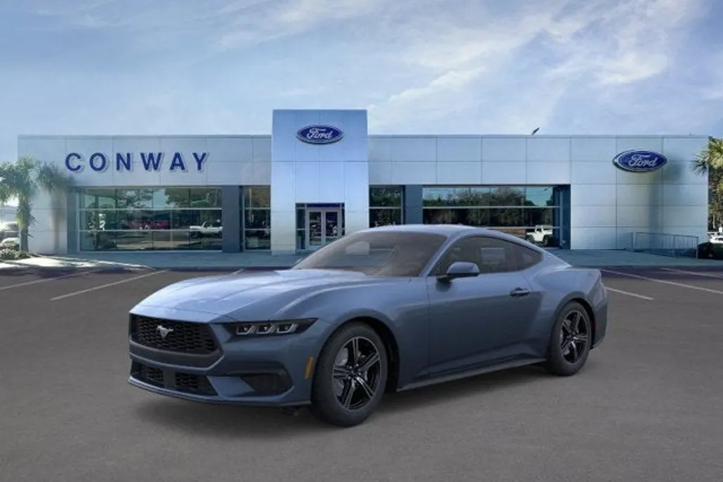 2025 Ford Mustang EcoBoost photo 1
