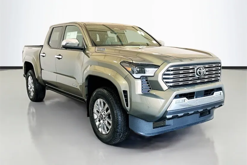 2025 Toyota Tacoma Limited photo 1