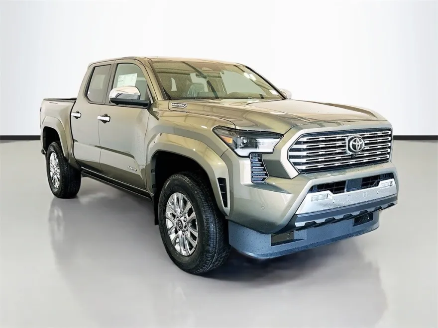 2025 Toyota Tacoma Limited photo 1