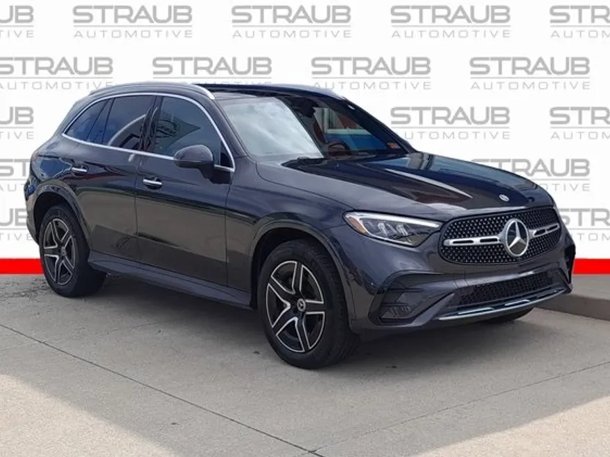 2025 Mercedes Benz GLC 300 4MATIC photo 1