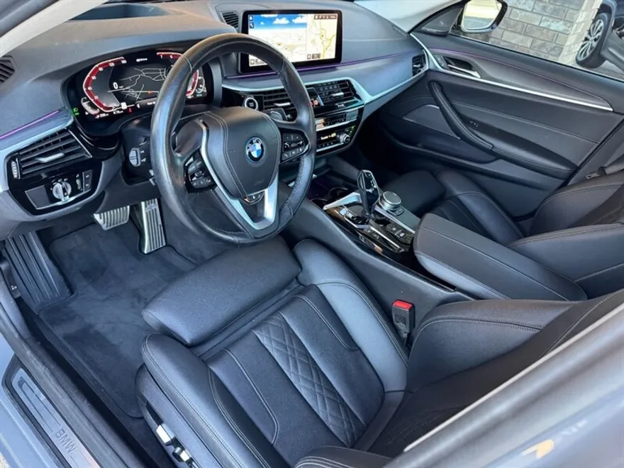 2022 Bmw 530e xDrive photo 1