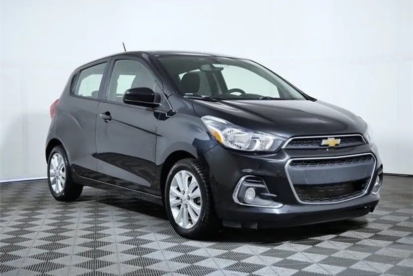 2016 Chevrolet Spark 1LT photo 1