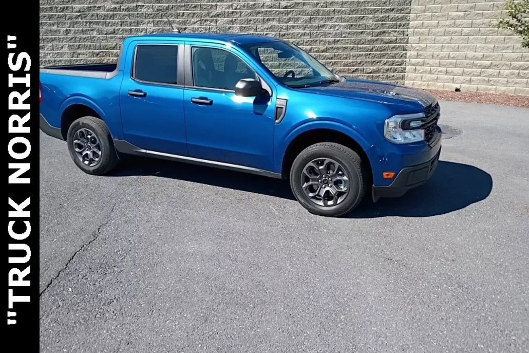 2024 Ford Maverick XLT photo 1