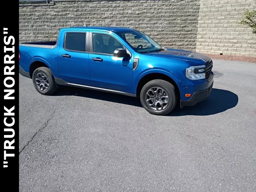 2024 Ford Maverick XLT photo 1