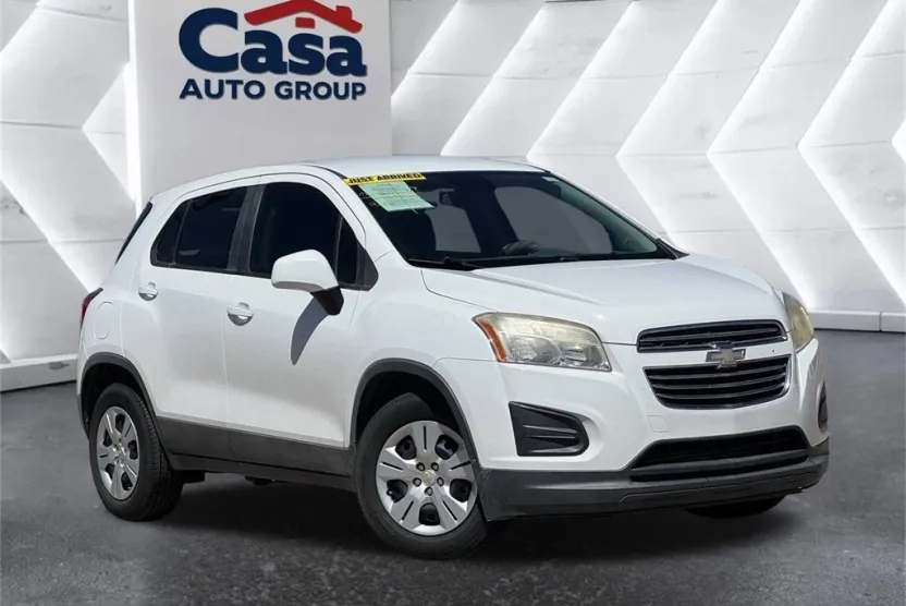 2015 Chevrolet Trax LS photo 1