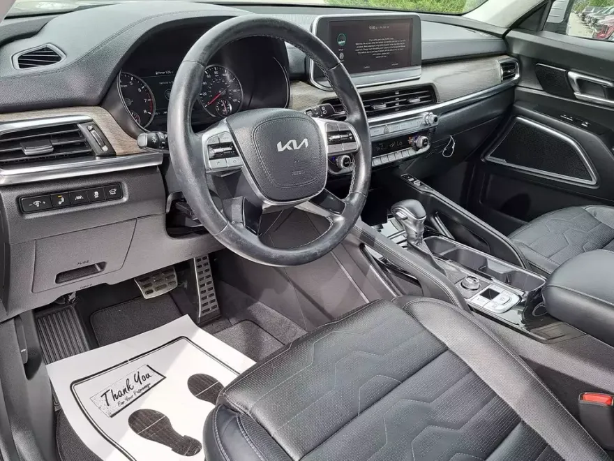 2022 Kia Telluride SX photo 1