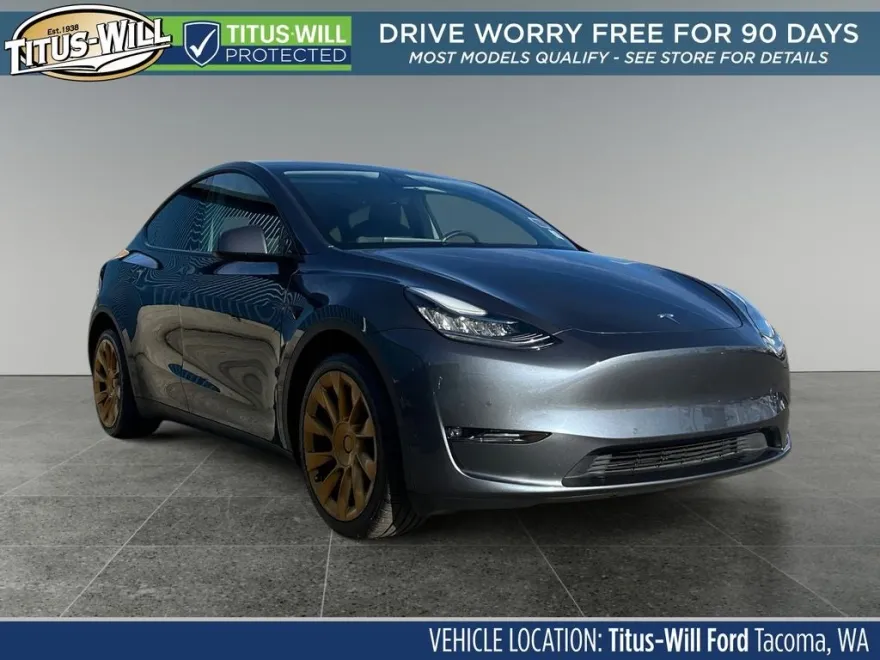 2022 Tesla Model Y Long Range photo 1