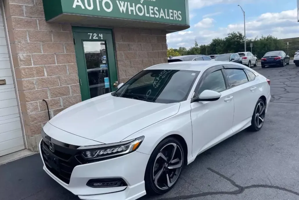 2019 Honda Accord Sport 1.5T photo 1