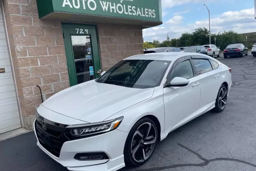 2019 Honda Accord Sport 1.5T photo 1