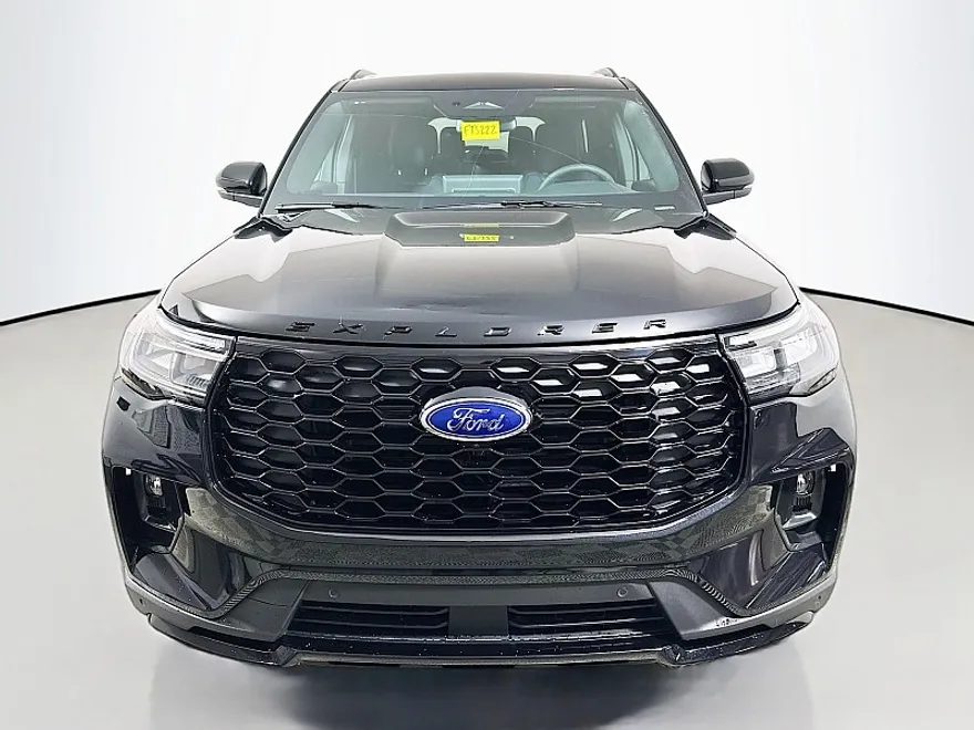2025 Ford Explorer ST-Line photo 1