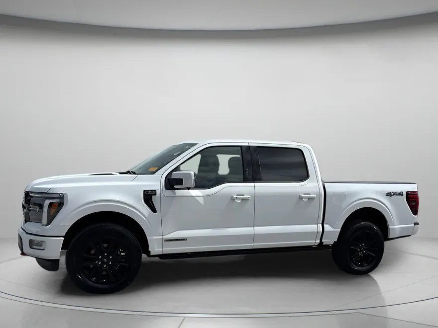 2024 Ford F-150 Platinum photo 1