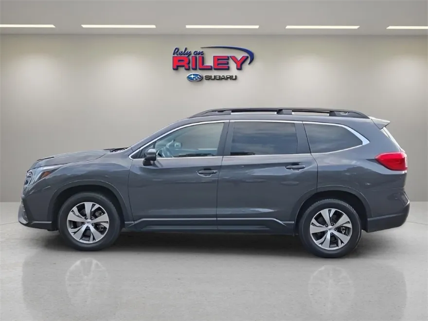 2023 Subaru Ascent Premium photo 1