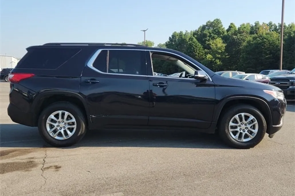 2020 Chevrolet Traverse Cloth 1LT photo 1