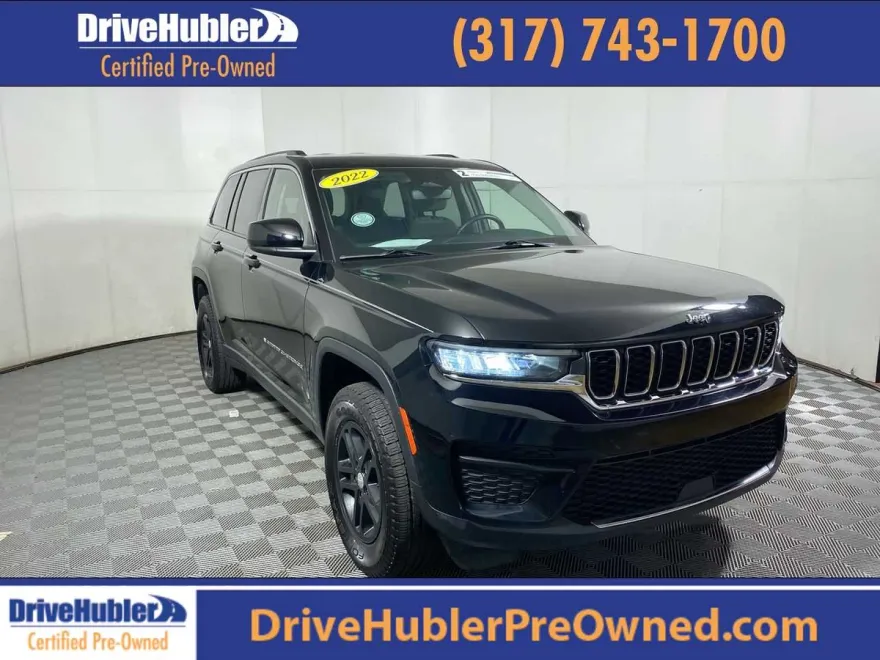 2022 Jeep Grand Cherokee Laredo photo 1