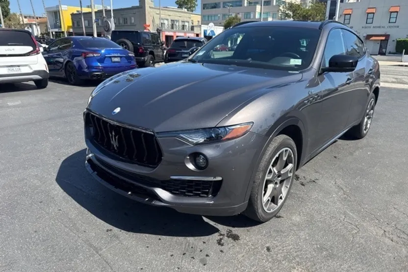 2022 Maserati Levante GT photo 1