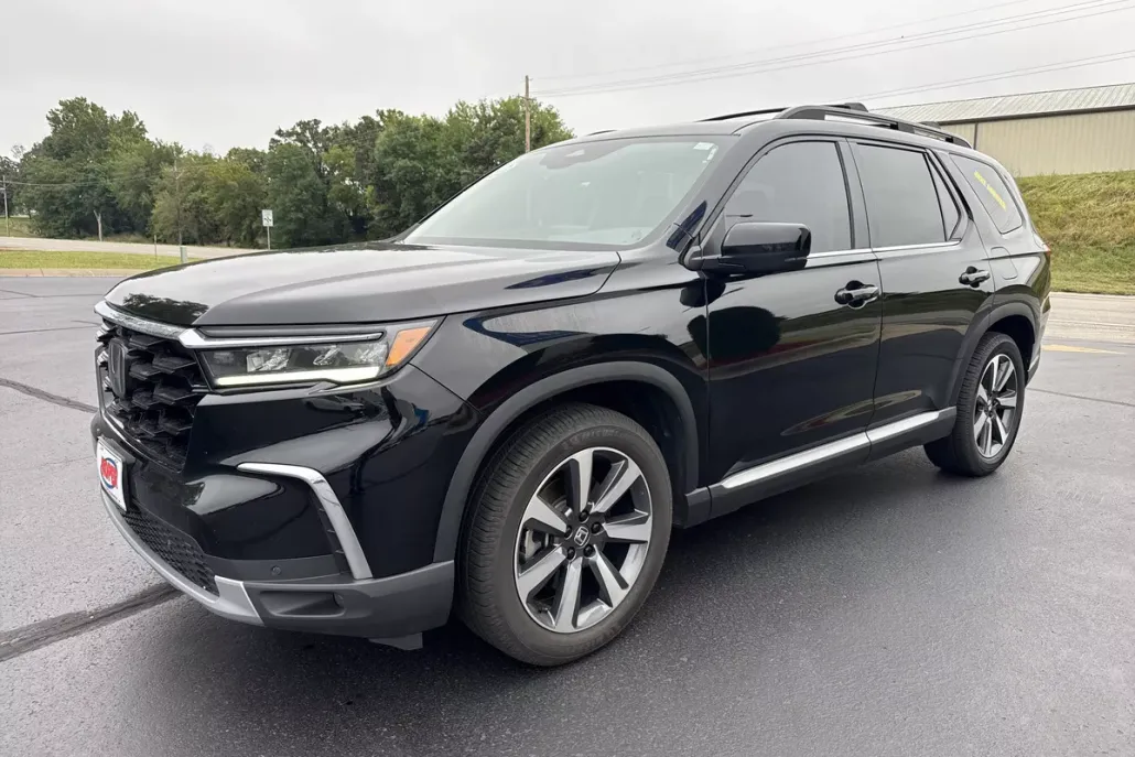 2023 Honda Pilot Elite photo 1