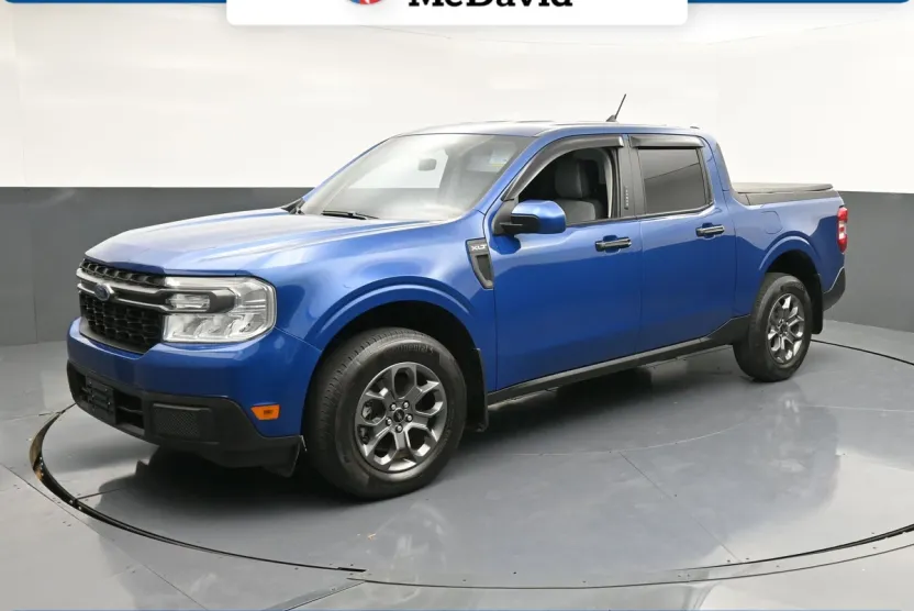 2023 Ford Maverick XLT photo 1