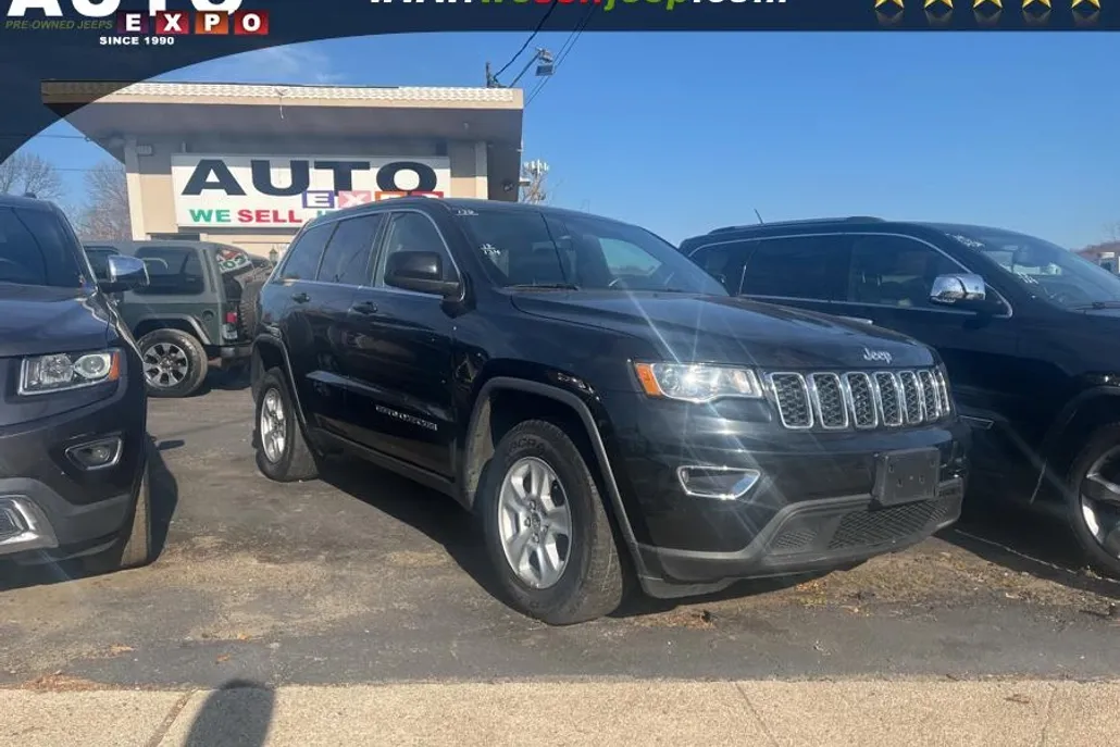 2017 Jeep Grand Cherokee Laredo photo 1