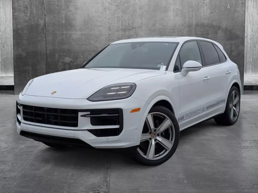 2025 Porsche Cayenne photo 1
