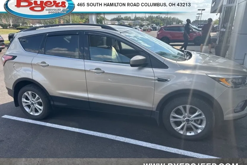 2017 Ford Escape SE photo 1