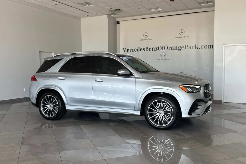 2024 Mercedes Benz GLE 450 4MATIC photo 1