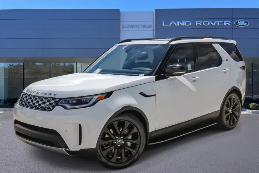 2026 Land Rover Discovery S photo 1