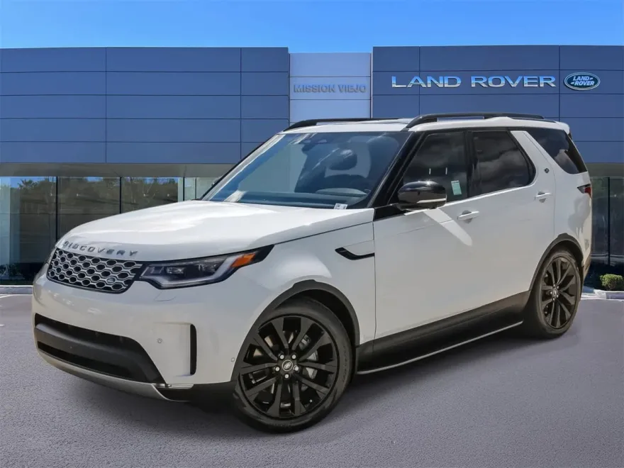 2026 Land Rover Discovery S photo 1