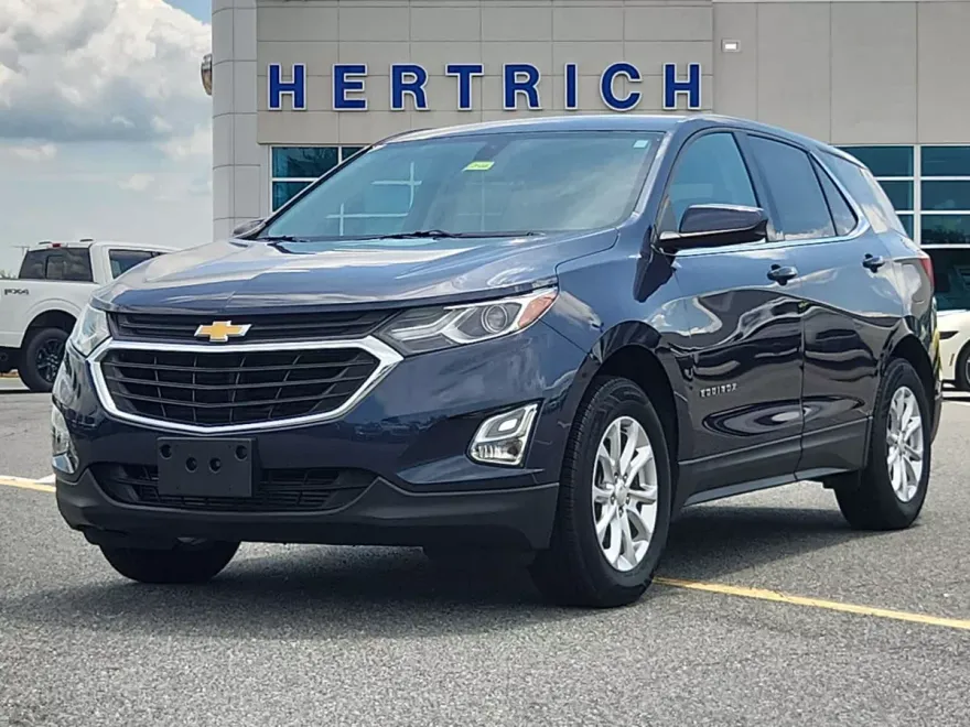 2018 Chevrolet Equinox LT photo 1