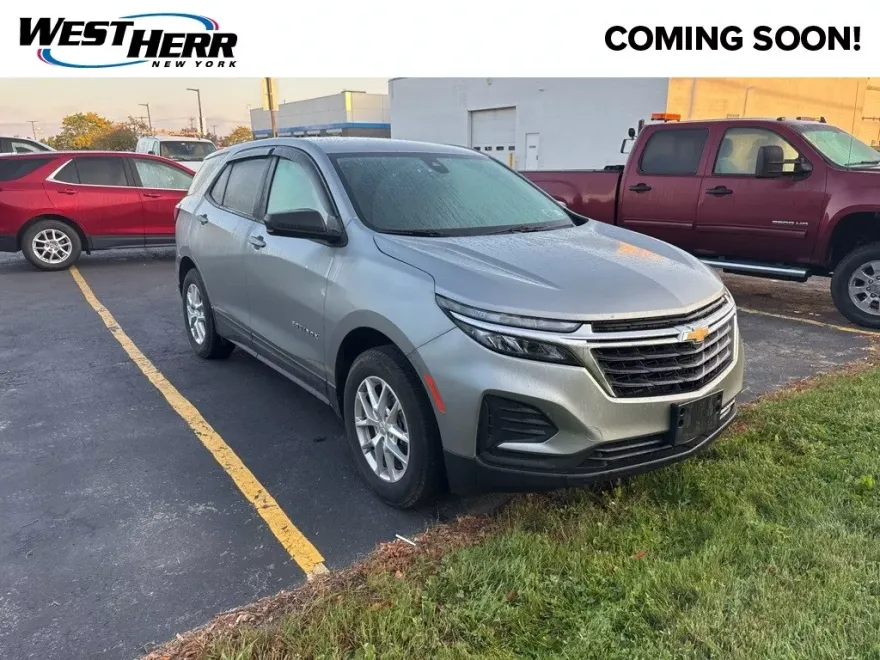 2024 Chevrolet Equinox LS photo 1
