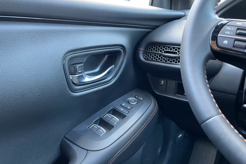 2025 Honda HR-V Sport photo 1