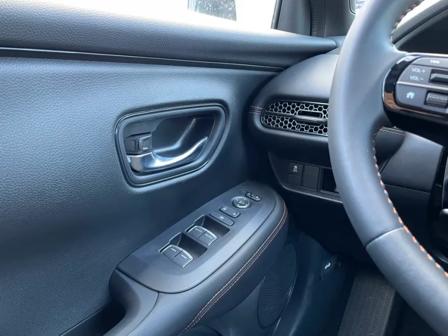 2025 Honda HR-V Sport photo 1