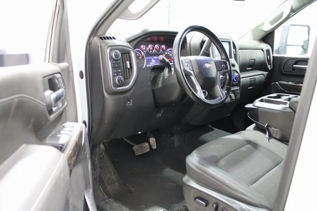 2023 Chevrolet Silverado 2500HD LT photo 1