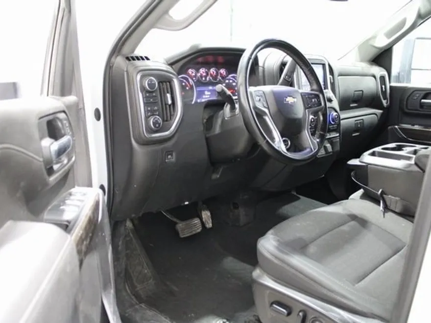 2023 Chevrolet Silverado 2500HD LT photo 1