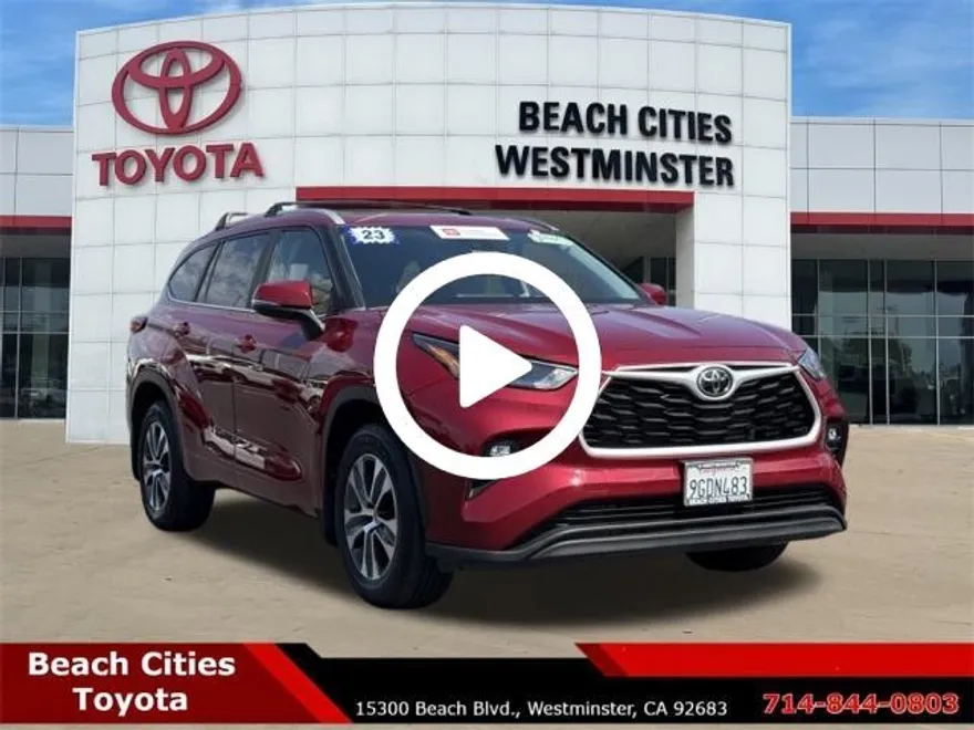 2023 Toyota Highlander XLE photo 1