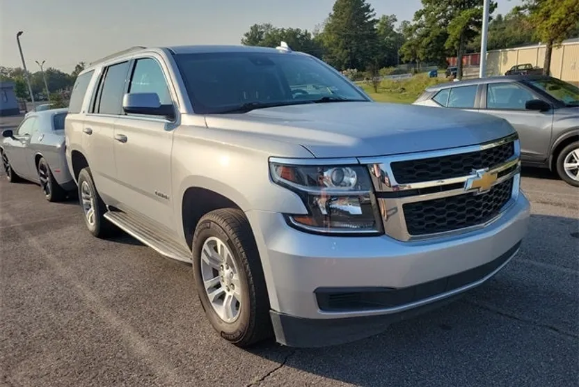 2020 Chevrolet Tahoe LT photo 1