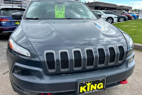 2017 Jeep Cherokee Trailhawk photo 3