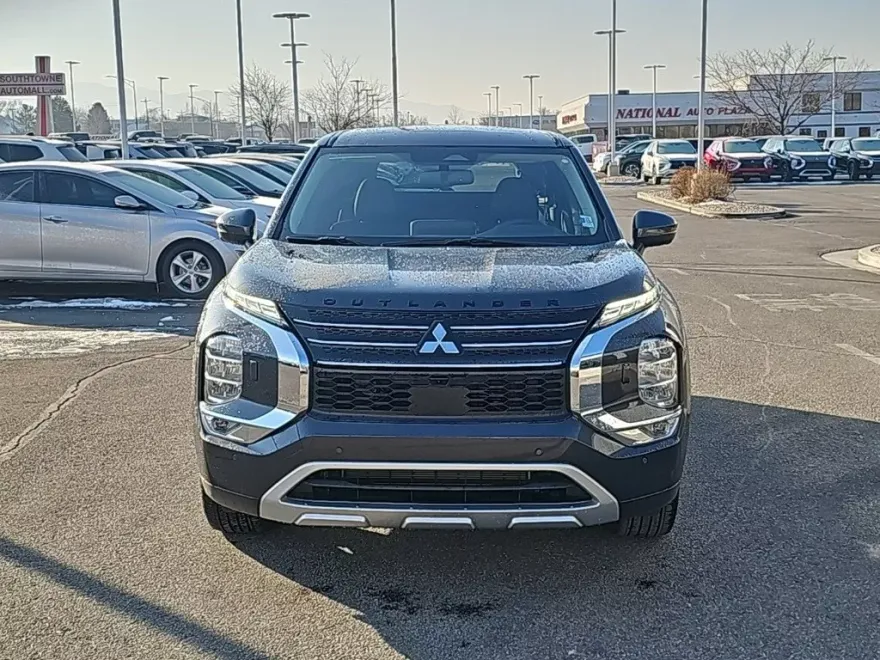 2025 Mitsubishi Outlander PHEV SE photo 1
