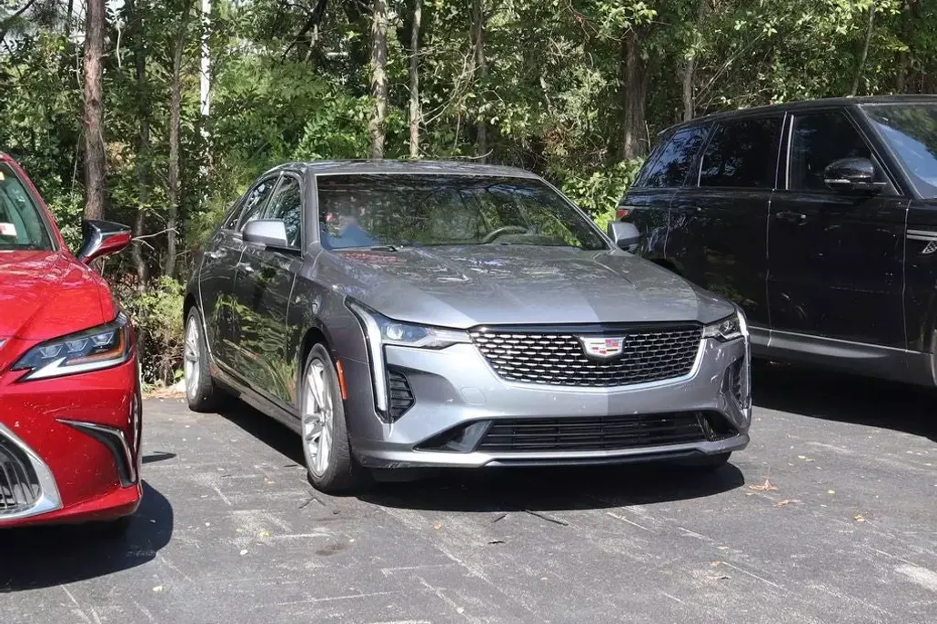 2021 Cadillac CT4 Luxury photo 1